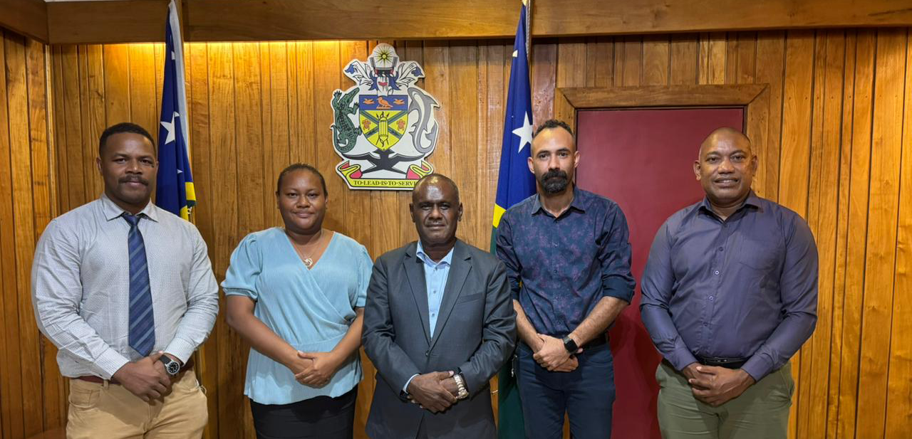 [L – R] Mr. James Dolari (SICCI CEO), Ms Namoi Kaluae (SICCI Board Chairlady), Prime Minister Hon Jeremiah Manele, Mr. Daniel Tucker (SICCI Board Vice Chairperson) and Mr. Gordon Denty (SICCI Board Member)